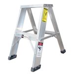 Escalera tijera de 1 peldaño 2 pasos en aluminio con tapa aluminio 0.60 Mts