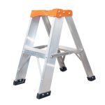 Escalera tijera de 2 pasos, 1 peldaño en aluminio tapa plástica Max Escaleras