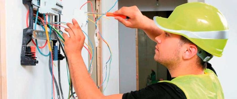 Lo que necesitas para sacar adelante un proyecto eléctrico eficiente y seguro